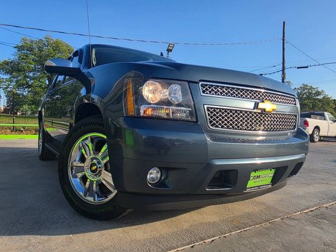 Used 2012 Chevrolet Avalanche LT w/ Texas Edition RWD image 58