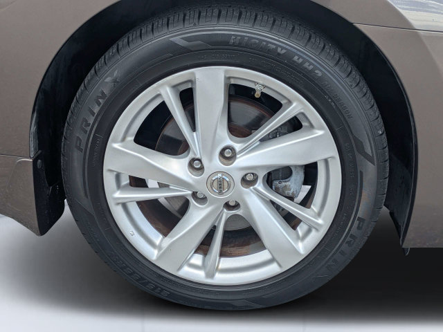 Used 2014 Nissan Altima 2.5 SV w/ Convenience Package FWD image 11