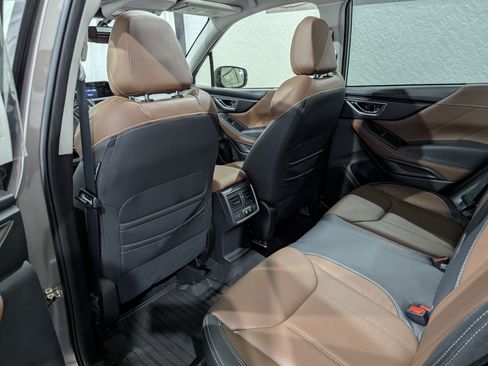 Used 2024 Subaru Forester Touring image 11