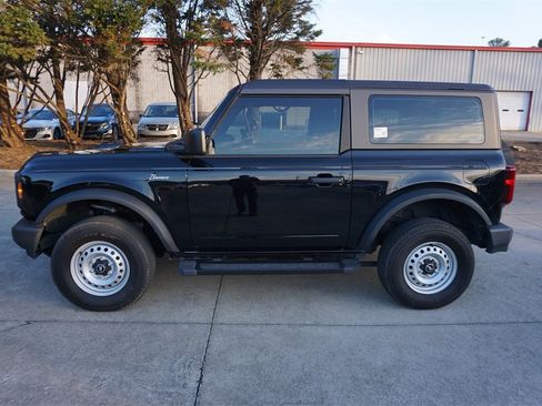 Used 2022 Ford Bronco Base image 18