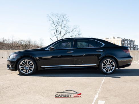 Used 2016 Lexus LS 460 L image 4