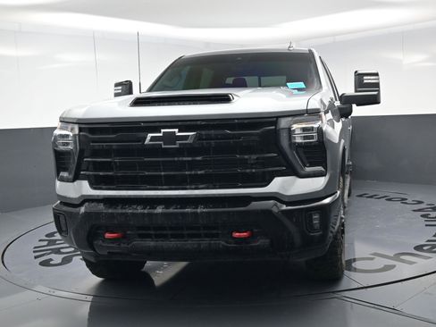 Used 2025 Chevrolet Silverado 2500 LTZ w/ LTZ Plus Package image 11