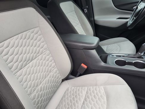 Used 2020 Chevrolet Equinox LS image 20