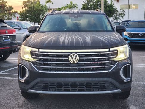 New 2026 Volkswagen Atlas SE FWD image 2
