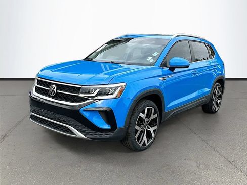 Used 2022 Volkswagen Taos SEL AWD/4WD image 3