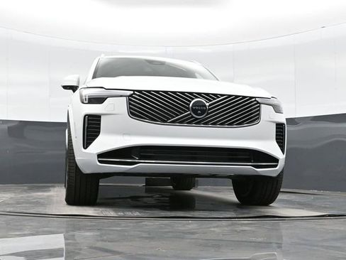 New 2026 Volvo XC90 T8 Plus w/ Protection Package Premier image 33