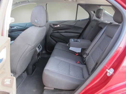 Certified 2018 Chevrolet Equinox LT w/ Sun & Infotainment Package AWD/4WD image 23