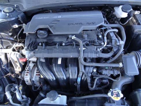 Used 2024 Hyundai Elantra SEL FWD image 44