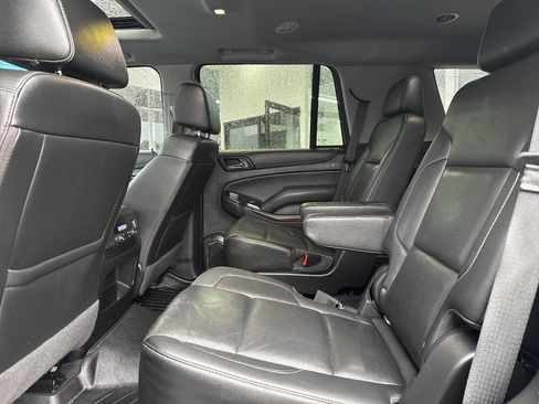 Used 2020 GMC Yukon SLT AWD/4WD image 32
