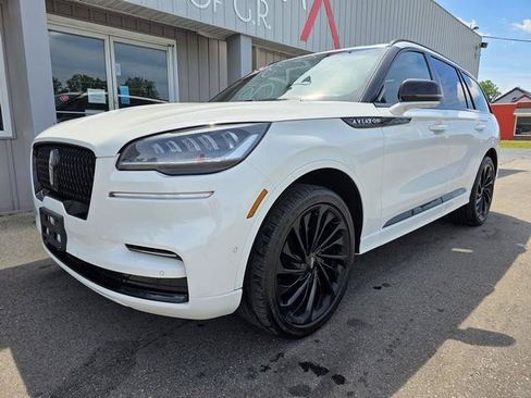 Used 2022 Lincoln Aviator Reserve w/ Equipment Group 201A AWD/4WD image 4