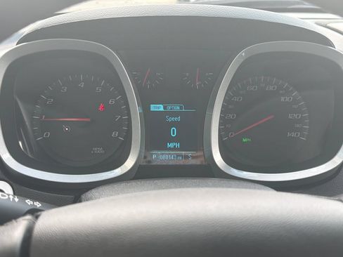 Used 2017 Chevrolet Equinox LT w/ Convenience Package FWD image 18