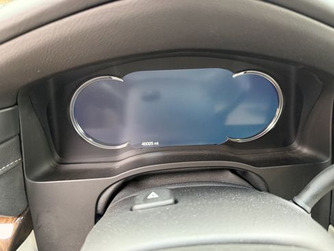 Used 2019 Cadillac Escalade Premium Luxury image 13