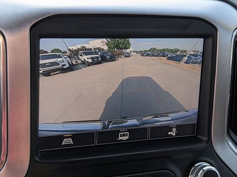 Used 2021 GMC Sierra 1500 SLT AWD/4WD image 17