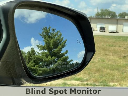 Used 2020 Toyota RAV4 Limited image 18