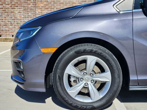 Used 2018 Honda Odyssey EX image 10