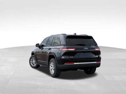 New 2026 Jeep Grand Cherokee Laredo X AWD/4WD image 3