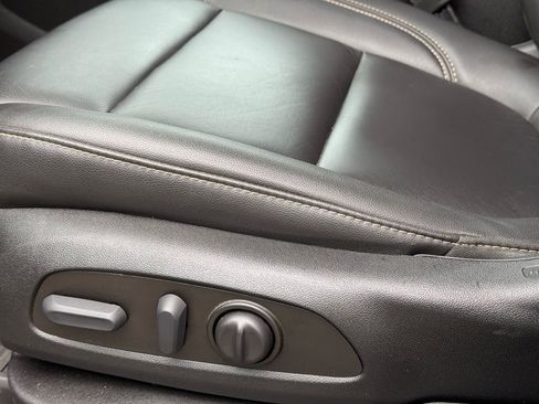 Used 2023 Chevrolet Traverse LT w/ LPO, Floor Liner Package image 14