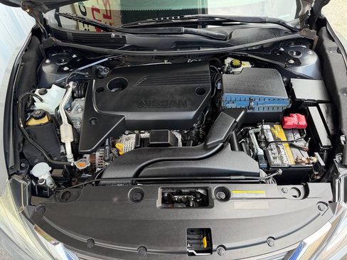 Used 2016 Nissan Altima 2.5 SV w/ Convenience Package FWD image 32