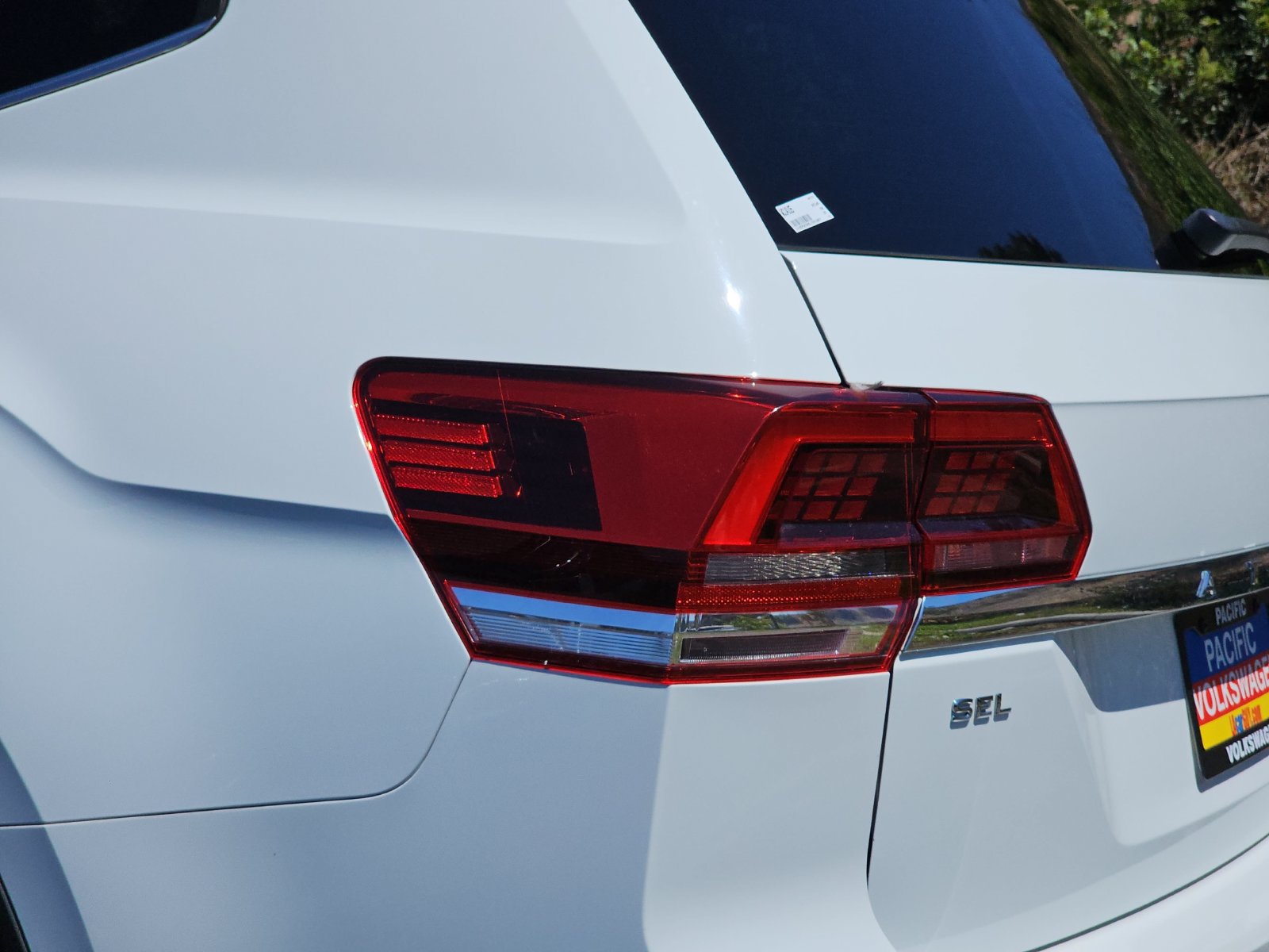 Used 2020 Volkswagen Atlas SEL FWD image 38