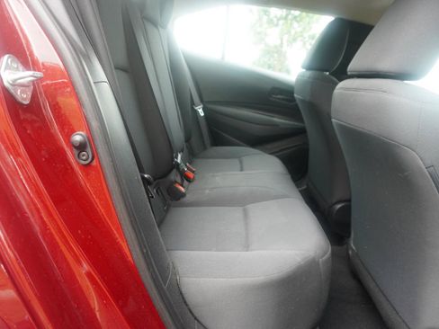Used 2023 Toyota Corolla LE w/ LE Convenience Package FWD image 17