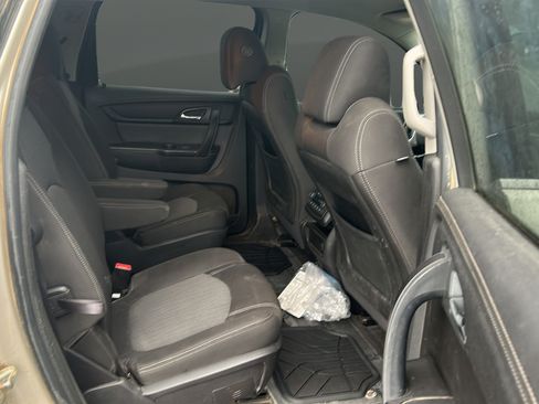 Used 2017 Chevrolet Traverse LT AWD/4WD image 18