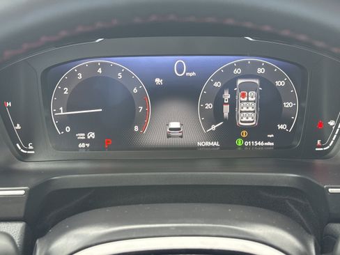 Used 2025 Honda Pilot Black Edition image 30