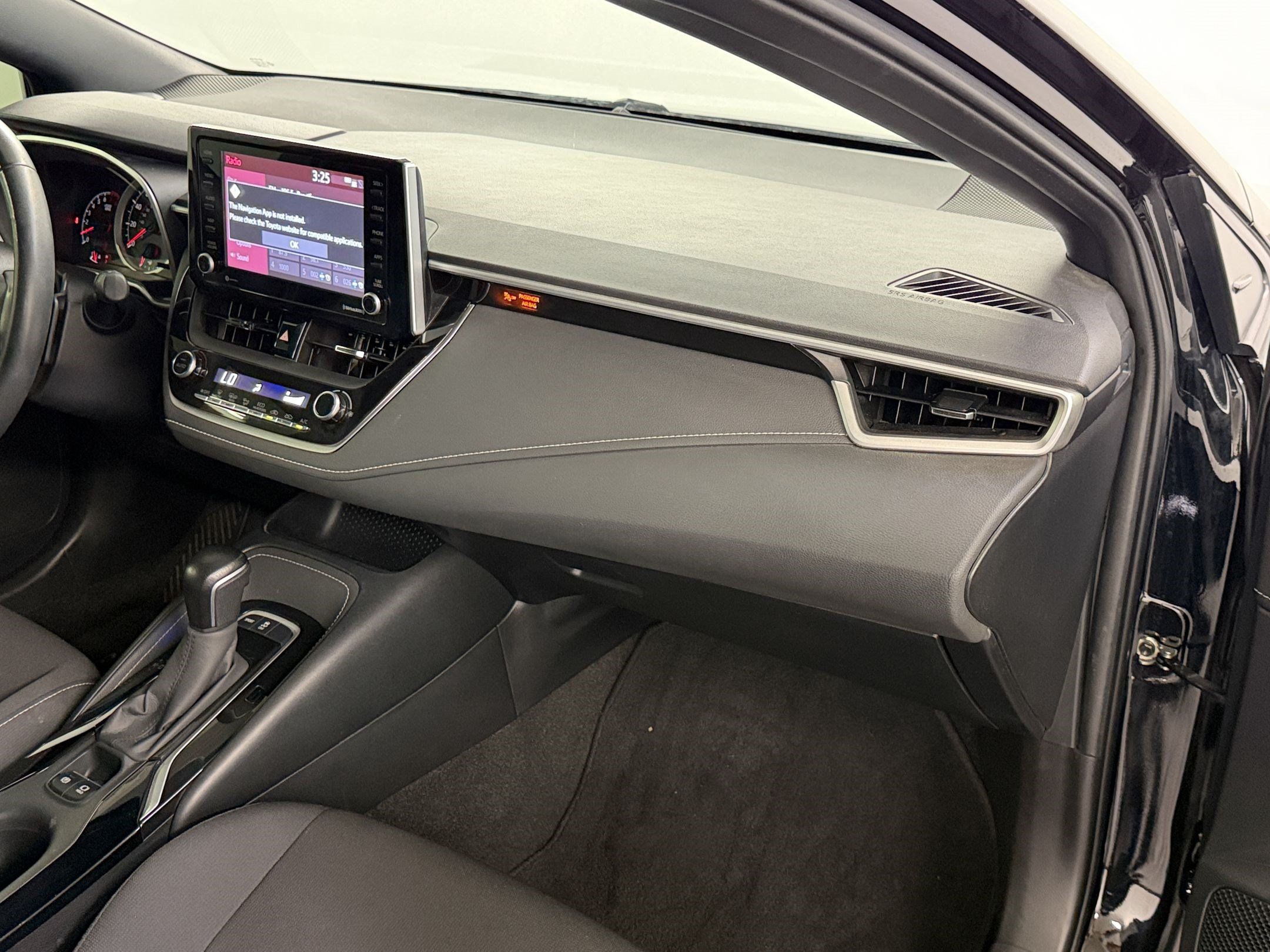 Used 2022 Toyota Corolla SE w/ Carpet Mat Package (TMS) FWD image 28