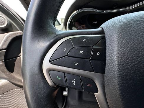 Used 2019 Jeep Grand Cherokee Limited AWD/4WD image 45