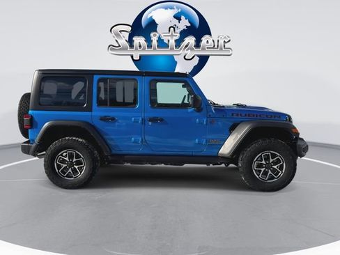 Used 2024 Jeep Wrangler Unlimited Rubicon AWD/4WD image 10