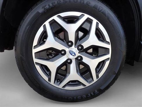 Used 2022 Subaru Forester Premium AWD/4WD image 7