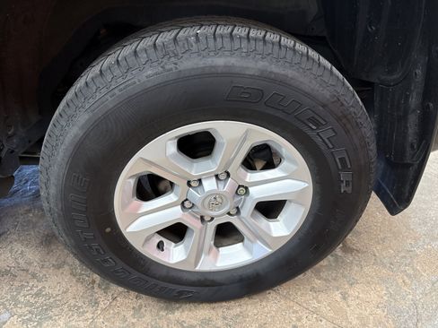 Used 2023 Toyota 4Runner SR5 image 6