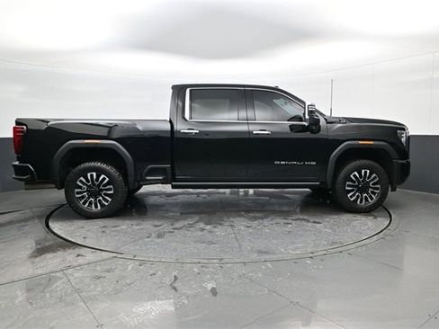 Certified 2025 GMC Sierra 2500 Denali Ultimate image 4