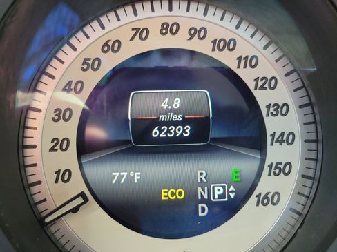 Used 2014 Mercedes-Benz E 350 Sedan image 27