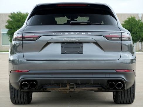 Used 2019 Porsche Cayenne S AWD/4WD image 10