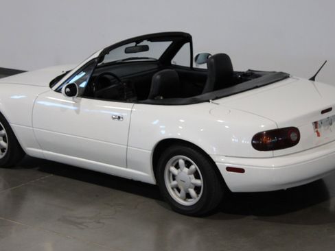 Used 1990 MAZDA MX-5 Miata image 10