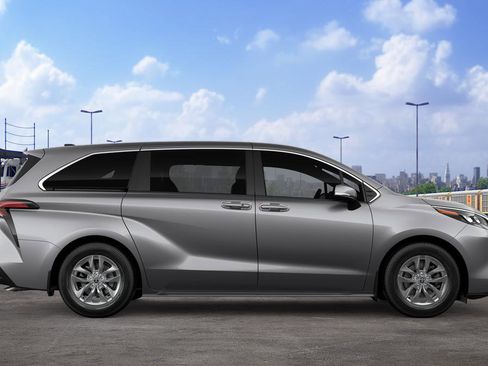 New 2026 Toyota Sienna LE AWD/4WD image 14