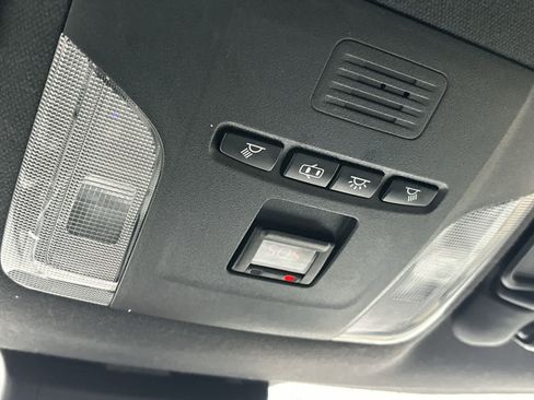 Used 2020 Toyota Corolla SE image 21