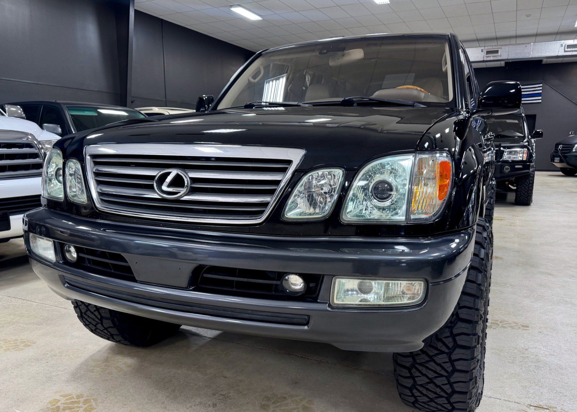 Used 2003 Lexus LX 470 4WD image 4