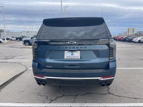 New 2025 Chevrolet Suburban Premier image 5