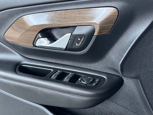 Used 2020 GMC Terrain SLE image 35