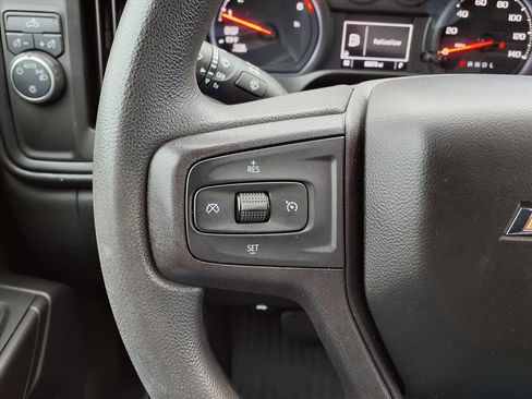 Used 2021 Chevrolet Silverado 1500 Custom image 19