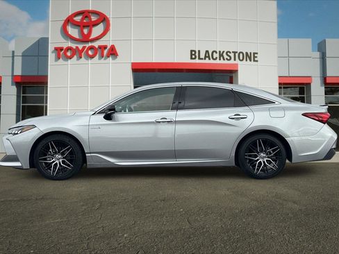 Used 2021 Toyota Avalon XSE w/ Carpet Mat Package (TMS) image 6