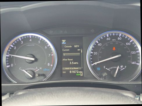 Used 2019 Toyota Highlander XLE image 27