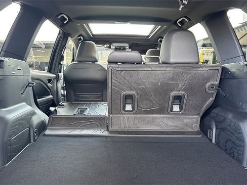 Certified 2025 Subaru Forester Limited image 20