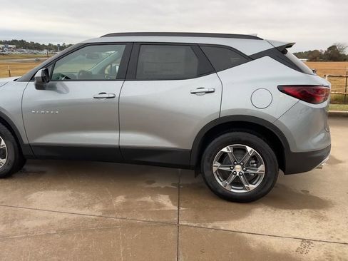 New 2025 Chevrolet Blazer LT w/ Convenience Package image 6