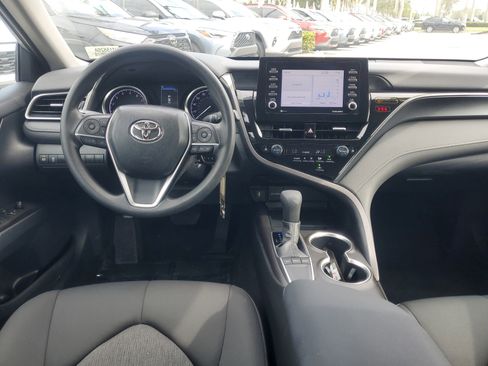 Used 2023 Toyota Camry LE FWD image 10