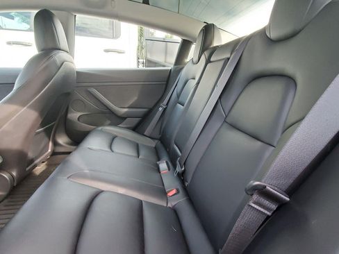 Used 2021 Tesla Model 3 Standard Range Plus RWD image 5