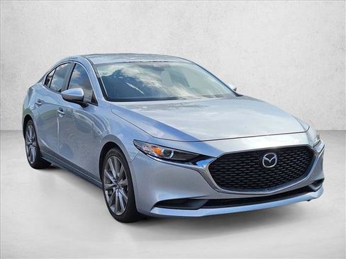 Used 2020 MAZDA MAZDA3 Sedan w/ Select Package FWD image 3