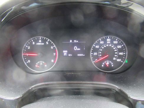 Used 2023 Kia Seltos EX image 25