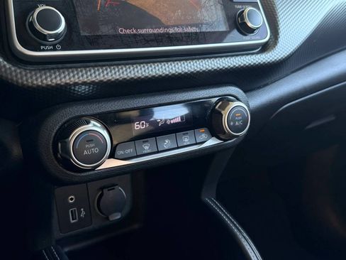 Used 2018 Nissan Kicks SV FWD image 20